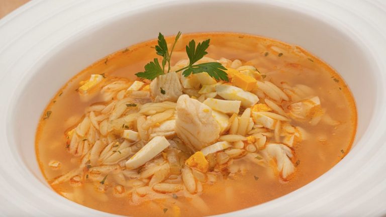 Sopa de pescado rápida: el plato ‘top’ de Arguiñano para esta Navidad