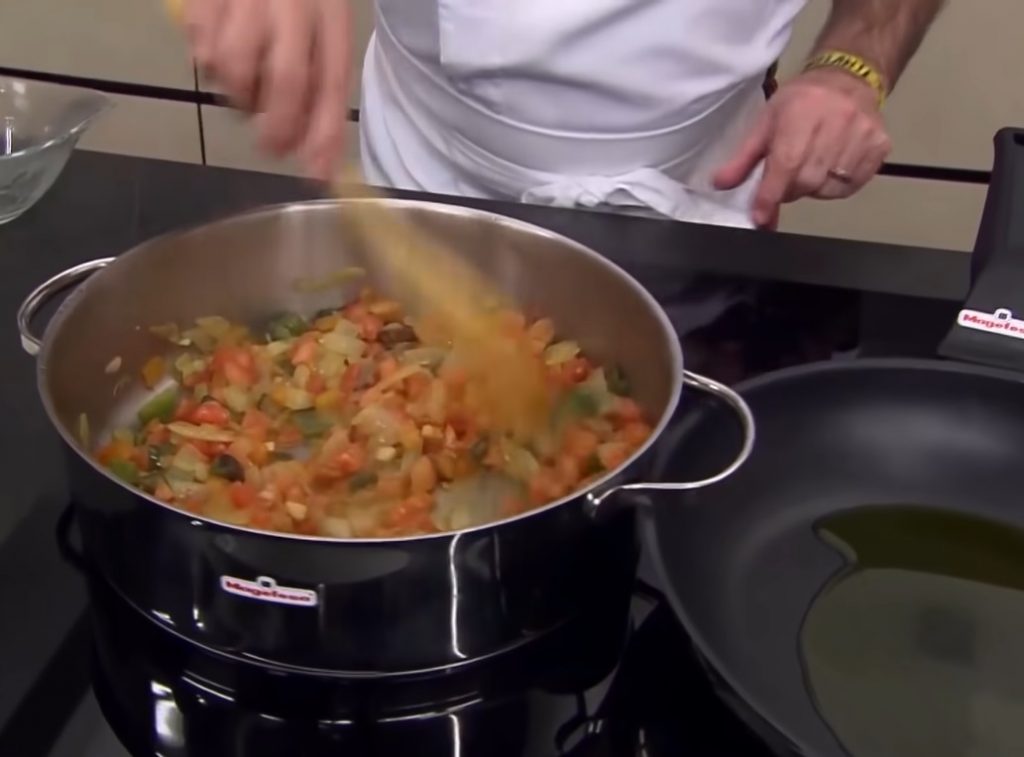 Caldereta de cordero: el guiso más tradicional para calentarte este otoño