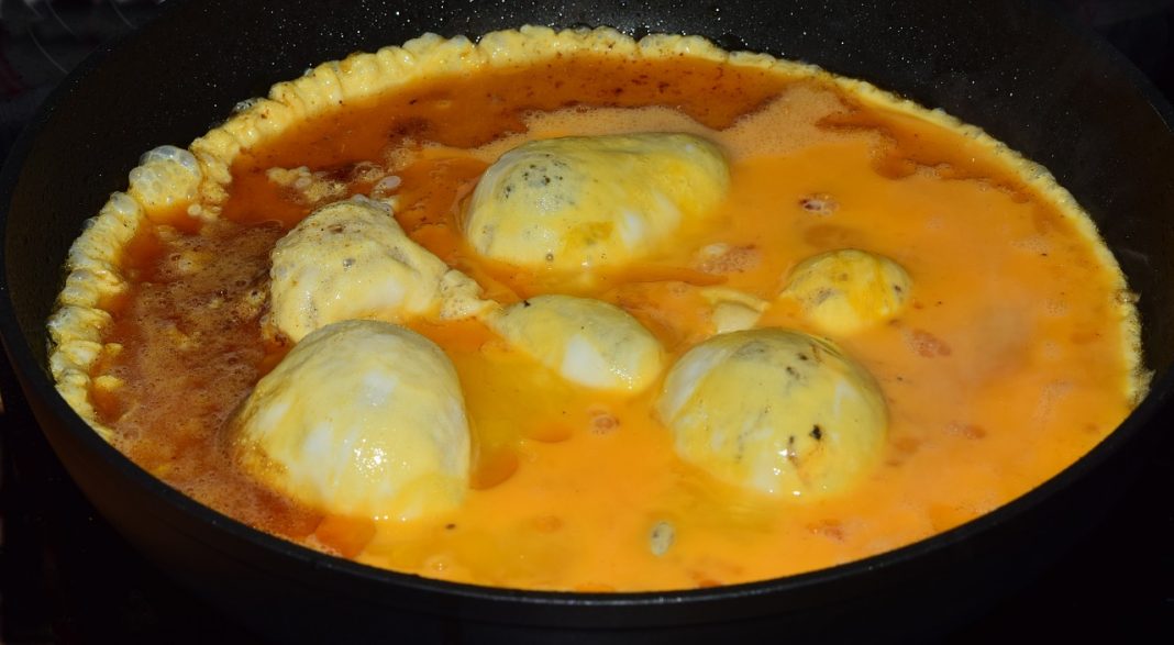 El truco para recalentar los huevos y que queden como recién hechos