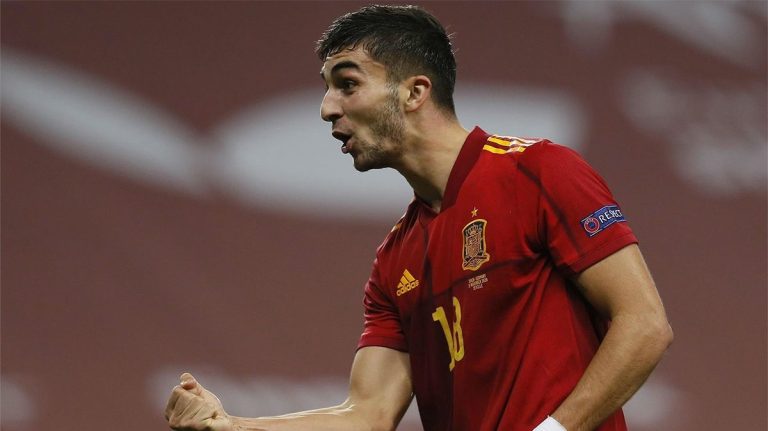 Cuatro jugadores del FC Barcelona con los que pueden fichar a Ferrán Torres