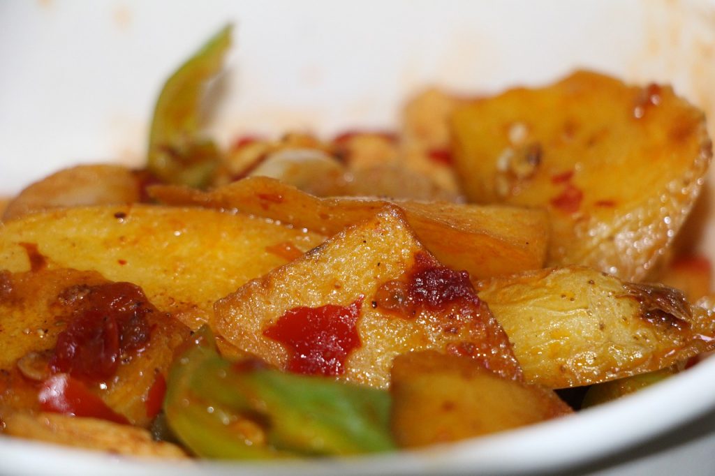 Patatas a lo pobre: una receta fácil y rápida con un sabor de escándalo 17 Patatas a lo pobre: el plato más rico q