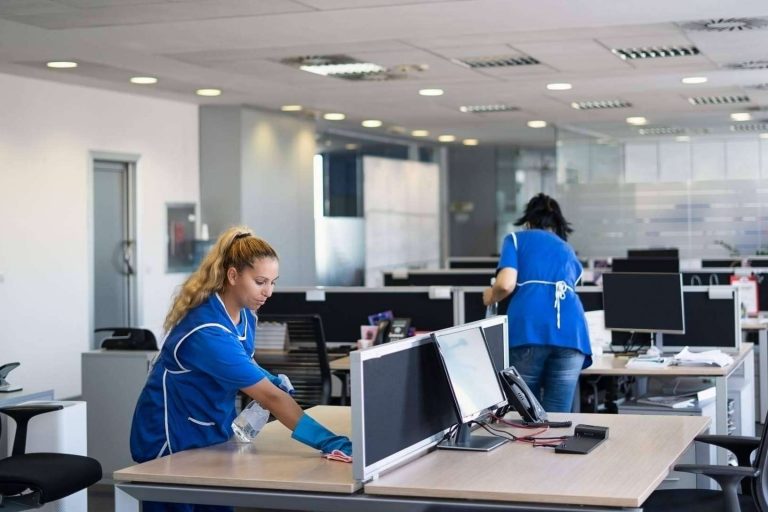 Grupo Sileb y su servicio de limpieza a empresas, oficinas y locales en Madrid y Sevilla