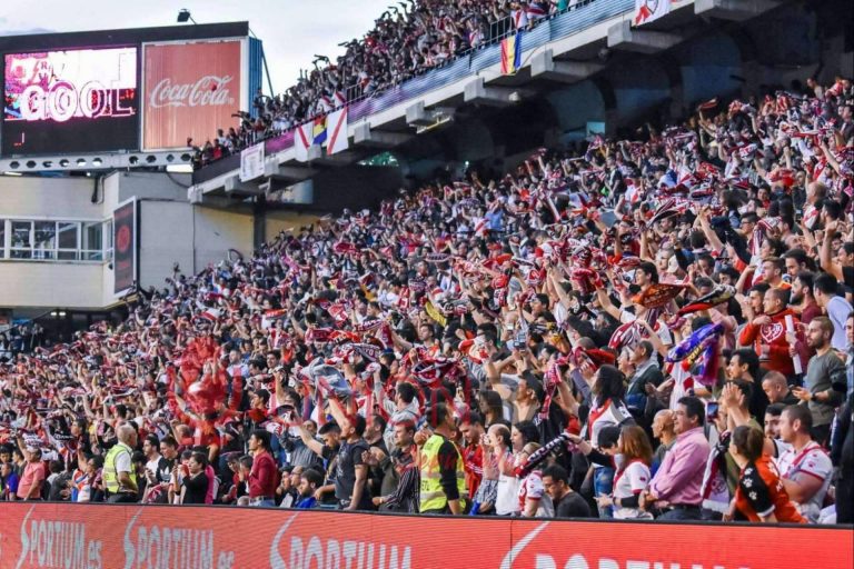 Los socios del Rayo Vallecano, gracias a Xerintel, recuperaron el importe de su carnet de abonado no disfrutado por COVID-19