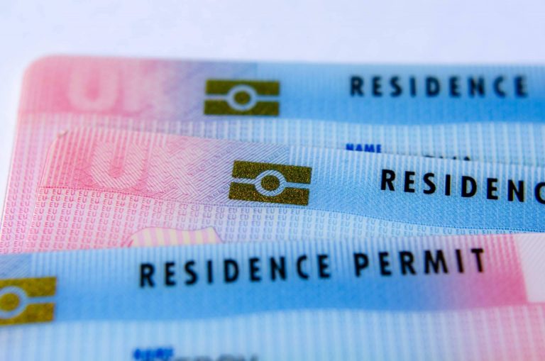 Renovación de residencia de la mano del despacho de abogados especializados Migrow