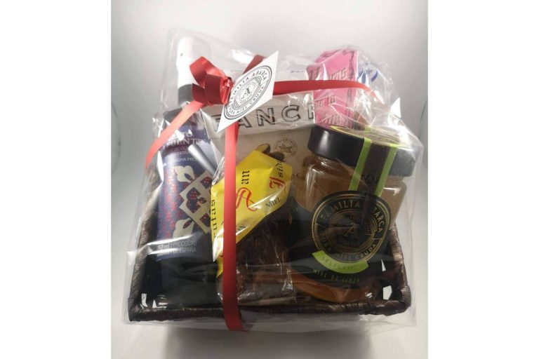 Regalar cestas y lotes navideños para empresas y particulares de la mano de Familia Abarca