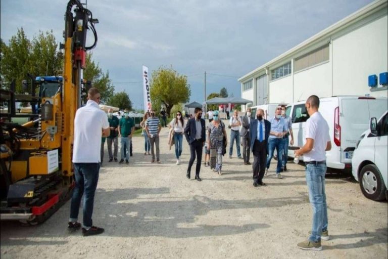 Royal Mediter Group con su división de Agriservis es representante en España de la empresa italiana Romagna Impianti S.R.L.