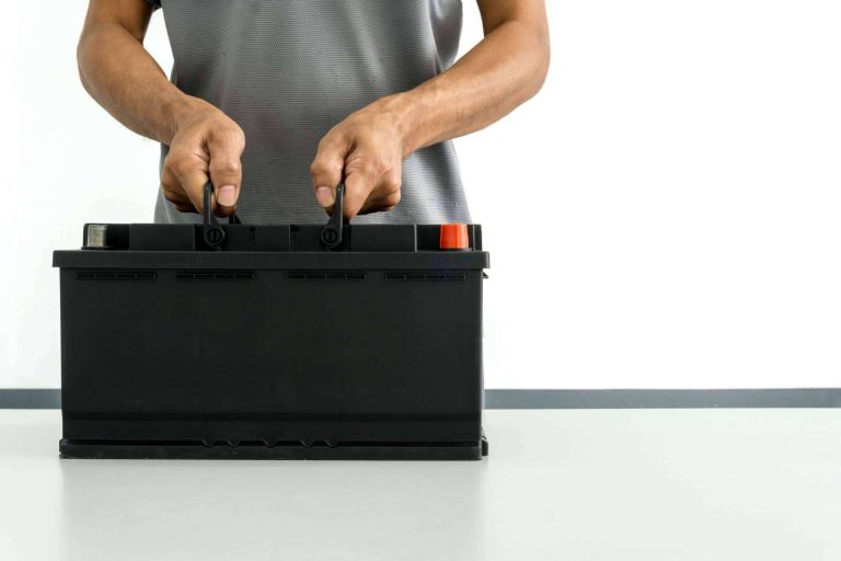 Las ventajas de comprar baterías de coche por internet