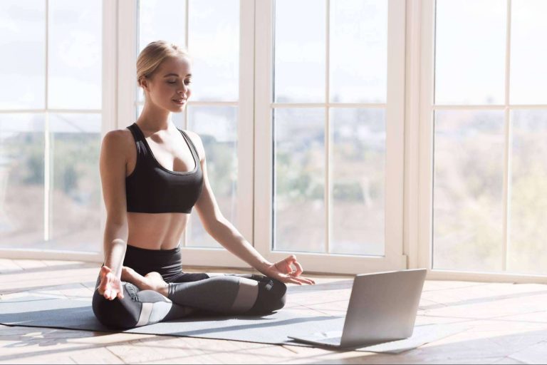 Unos de los mejores profesorados de yoga online en Profesorado de Yoga