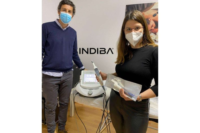 En Boiro, la doctora Alfonsina Uriburu realiza tratamientos rejuvenecedores