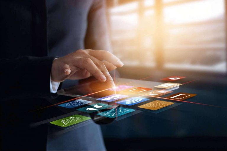 Alex1Kenobi brinda una mentoría empresarial para poder escalar con un negocio digital