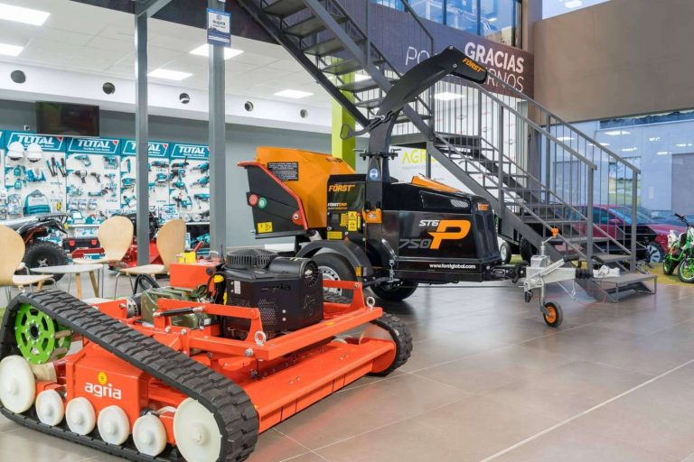 ¿Por qué alquilar maquinaria agrícola y de jardinería?, por Agroclan