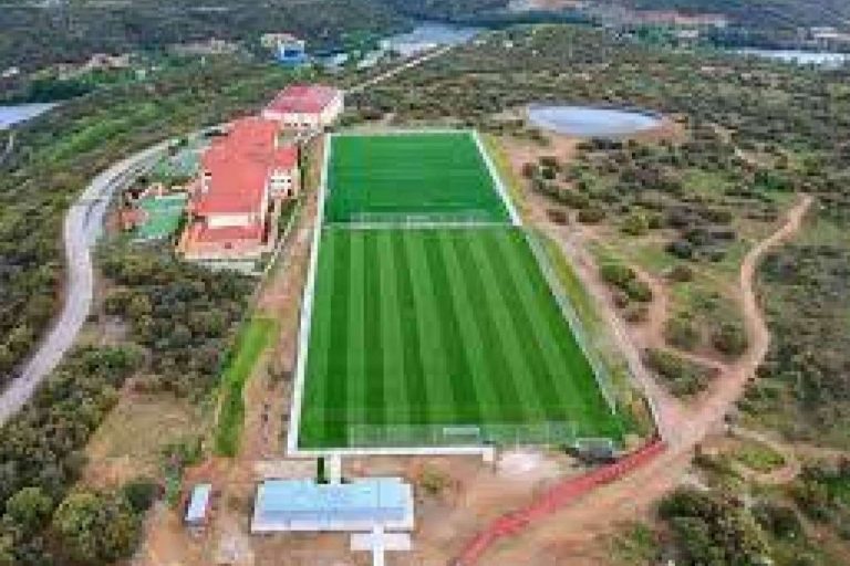 Un centro integral de formación internacional de referencia en todo el mundo es SLAM School