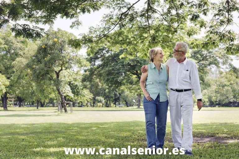 Sexo al hacerse mayor, desmontando mitos y rompiendo tabúes en los nuevos seminarios de Caumas