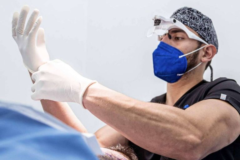 ¿Qué es el injerto capilar no invasivo?, según Dr. Bern