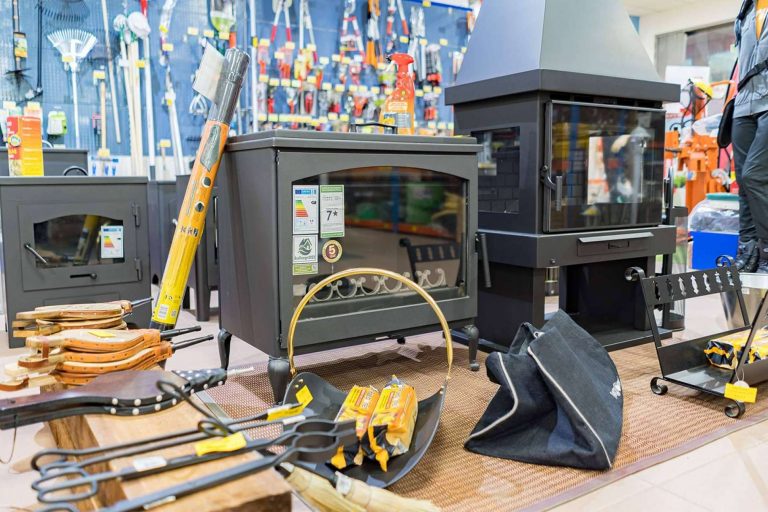 Estufa de pellet, leña o eléctrica. ¿Qué diferencia existe entre ellas?