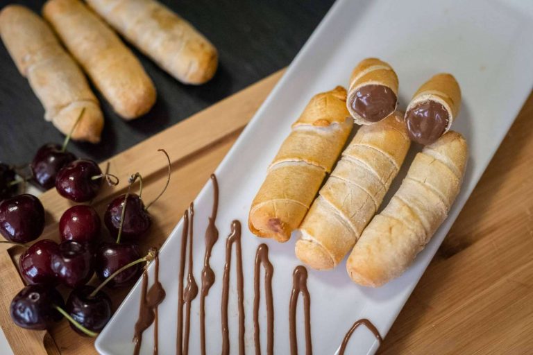 En los supermercados Ahorramas de Madrid, Tekefingers lanza un nuevo punto de venta de tequeños y comienza la reapertura en cines a nivel nacional