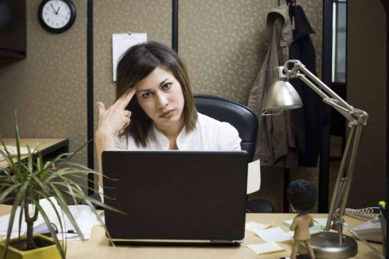 La salud mental de los trabajadores se alza como la otra pandemia