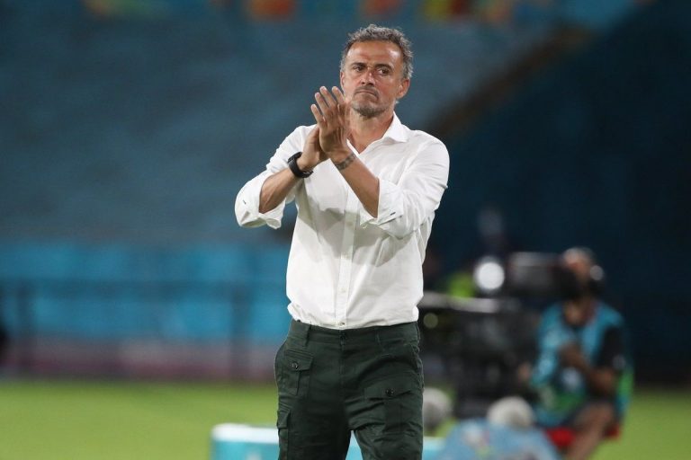 Los dos jugadores de La Roja que pudieron haberle costado el partido a Luis Enrique