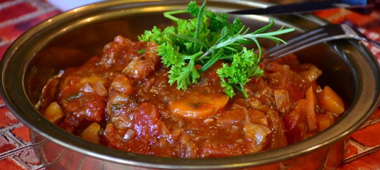 Cómo hacer unas manitas de cerdo a la vizcaína