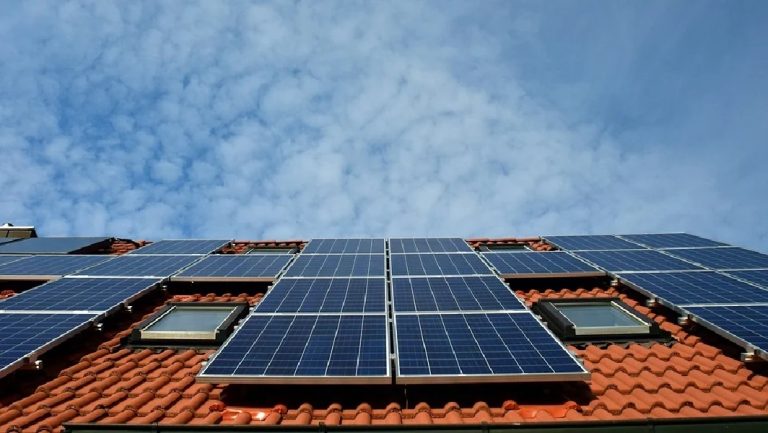 Cómo funciona la energía solar para generar electricidad