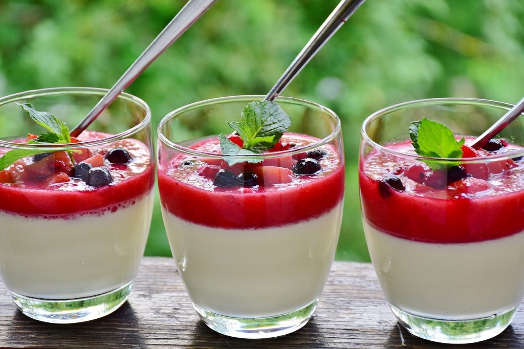 Cómo hacer la tradicional panna cotta italiana