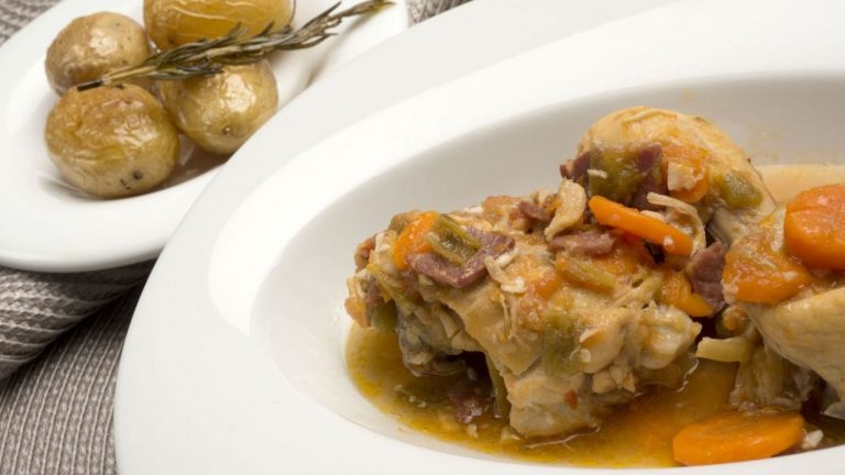 El sabroso pollo guisado de Arguiñano que hasta un niño sabría hacer