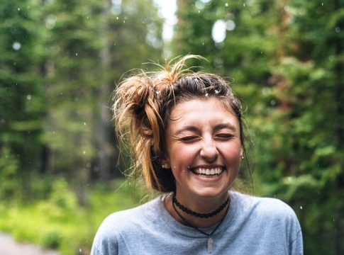 sonrisa naturaleza felicidad 10 cosas que te vuelven poco atractivo
