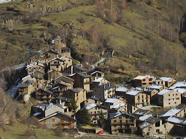 ¿Por qué no se puede llegar a Os de Civís desde España?