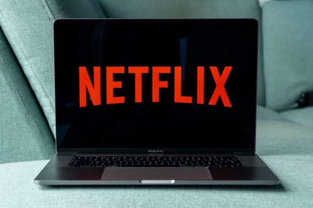 10 series de Netflix que debes ver antes de que acabe 2021 46 10 series de Netflix que debes ver antes de que acabe 2021
