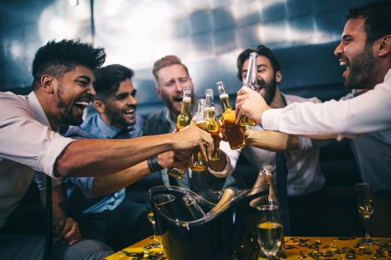 Las mejores ciudades para despedidas de solteros según Sala Pika Pika