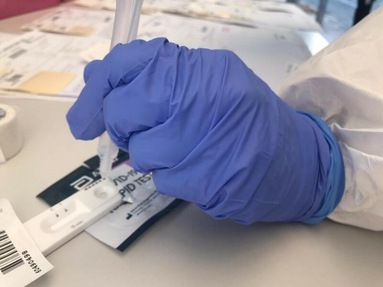 Extremadura supera los 100 casos a los 14 días aunque se mantiene con la incidencia más baja del país