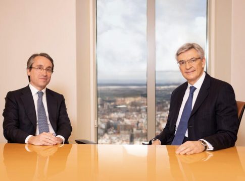 Deloitte Deloitte contrata a 3.000 personas en el ejercicio fiscal 2021 y crece un 2,9%