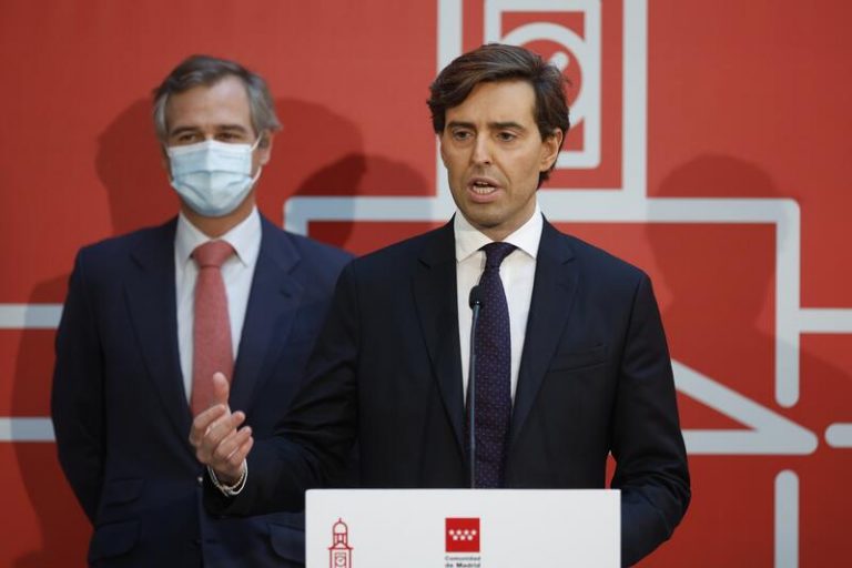 Montesinos ve al PP nacional representado en el acto de Ayuso