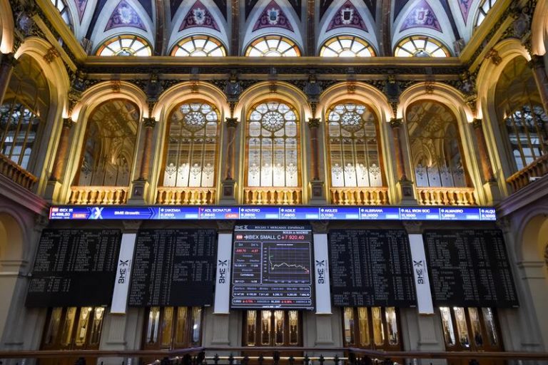 Bank of America eleva a 'sobreponderar' las bolsas española e italiana