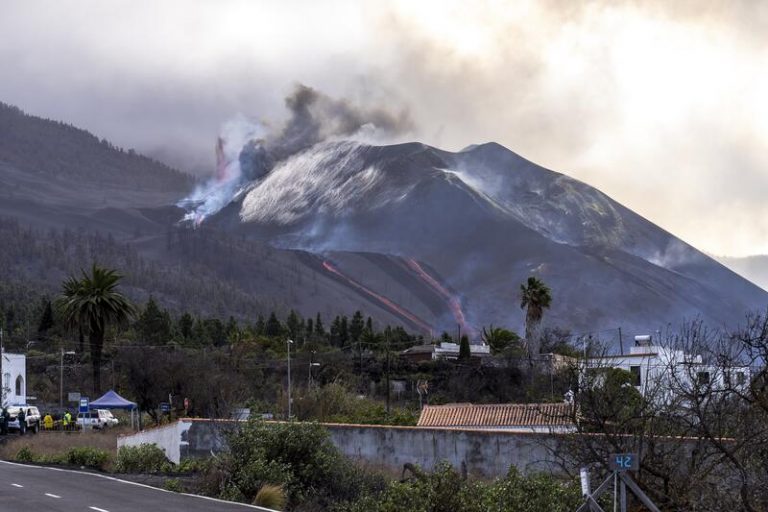 El Gobierno destina 2,5 millones a los centros de investigación que trabajan en La Palma por la erupción