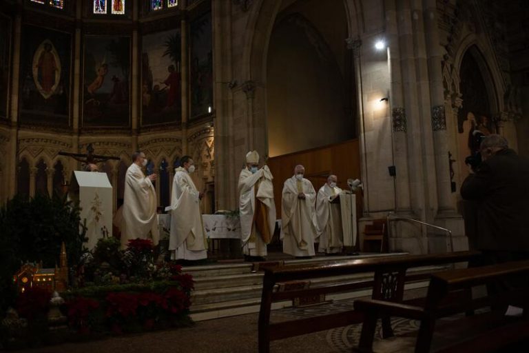 Los obispos deberán aplicar desde hoy la reforma del Papa sobre las sanciones en caso de pederastia o encubrimiento