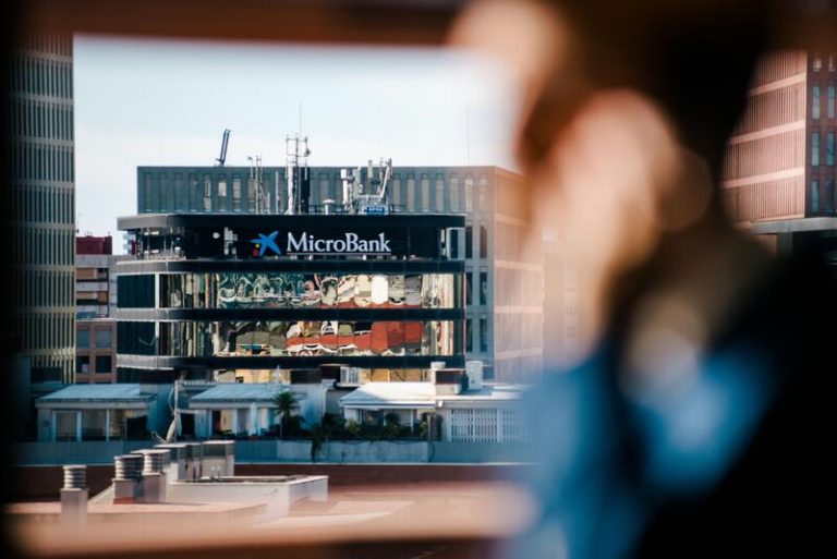 MicroBank y Pymef firman un acuerdo para ayudar a financiar proyectos empresariales sociales