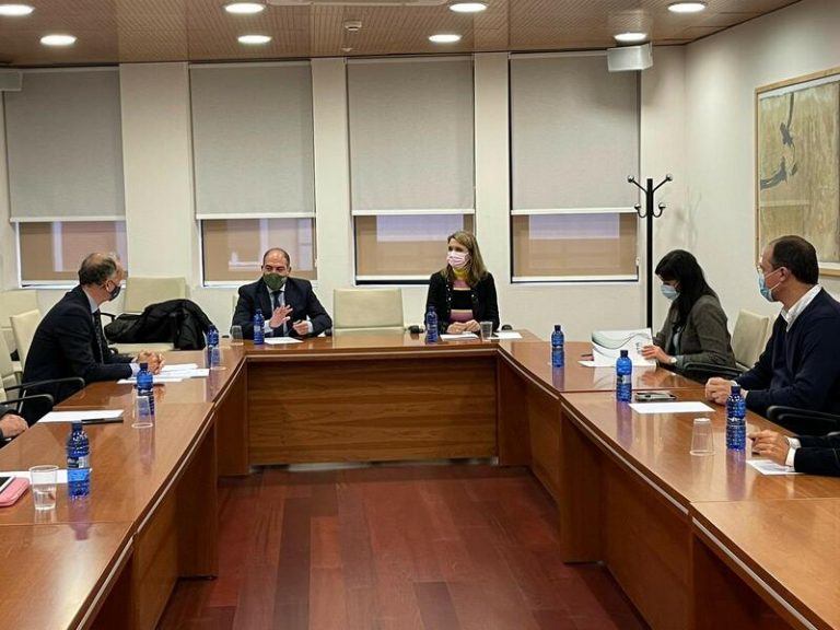 Amor dice que 7 de cada 10 autónomos no se recuperarán hasta 2023