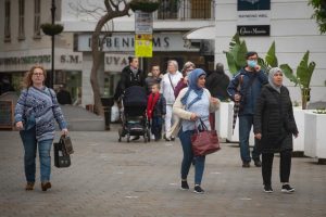 Gibraltar notifica tres casos de la variante ómicron entre sus 16 nuevos positivos