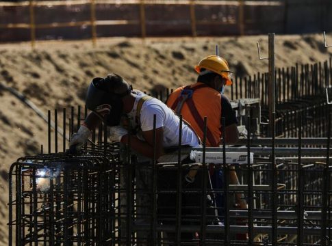 Casi cuatro de cada diez españoles están sobrecualificados para su puesto de trabajo Casi cuatro de cada diez españoles están sobrecualificados para su puesto de trabajo