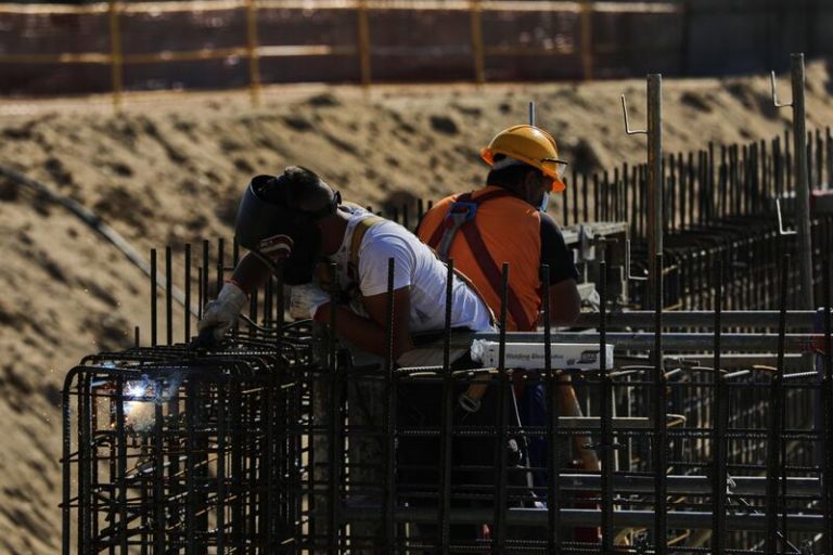 Casi cuatro de cada diez españoles están sobrecualificados para su puesto de trabajo