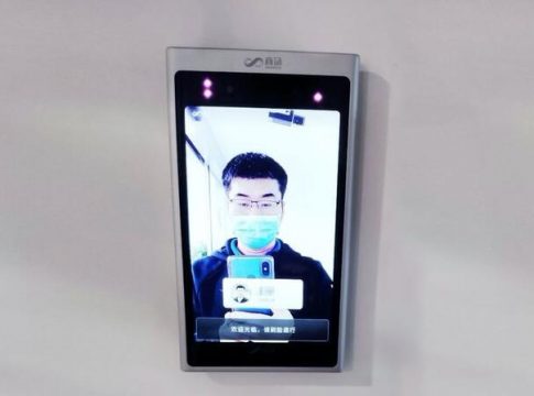 La china SenseTime pospone su salida a Bolsa tras ser incluida en la 'lista negra' de EE.UU. La china SenseTime pospone su salida a Bolsa tras ser incluida en la 'lista negra' de EE.UU.