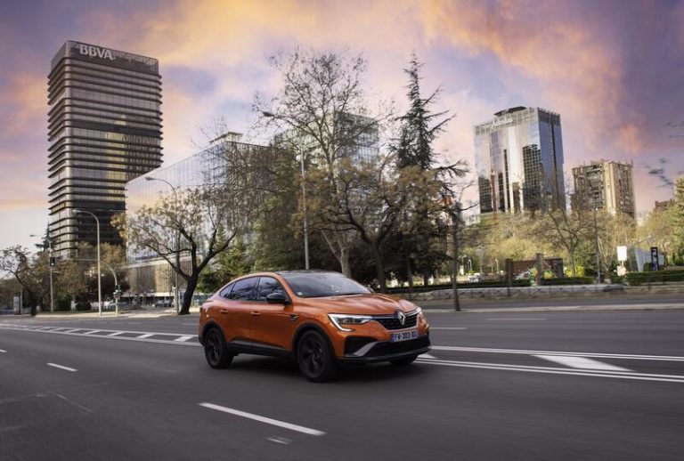 El Renault Arkana, Premio ABC al Mejor Coche del Año 2022