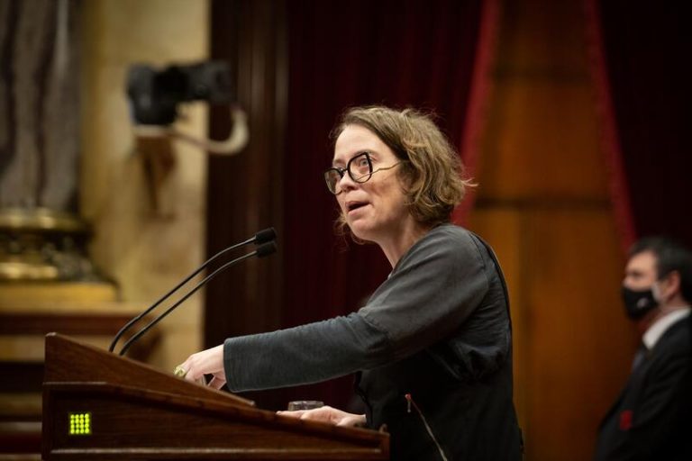 La CUP pide al Parlamento catalán exigir al Govern asumir 