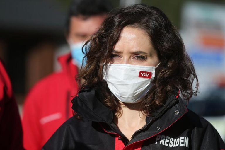 Ayuso no celebrará la cena del PP de la Asamblea porque está 