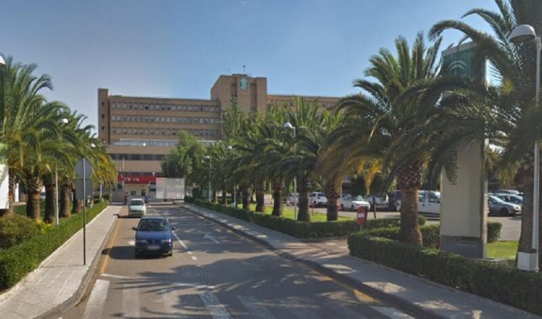 Andalucía registra 9 hospitalizados menos hasta 503 y los pacientes en UCI suben hasta 97