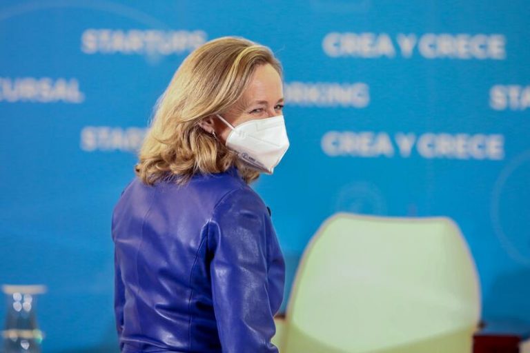 El Gobierno aboga por el impulso de redes empresariales para aumentar la productividad del país