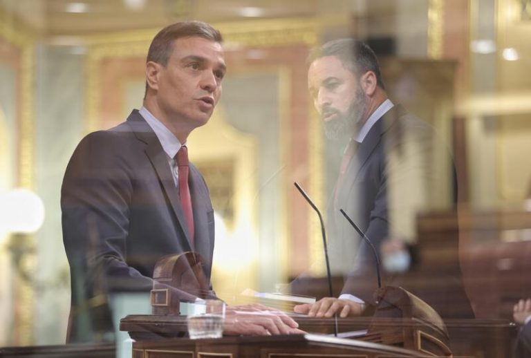 Abascal se queja de que no podrá preguntar a Sánchez hasta febrero