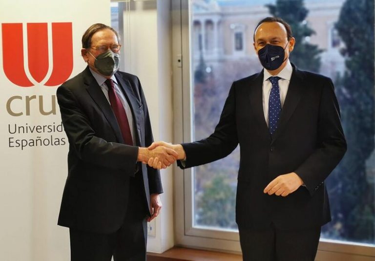 Crue Universidades Españolas y Banco Santander renuevan su acuerdo para impulsar el papel de la universidad