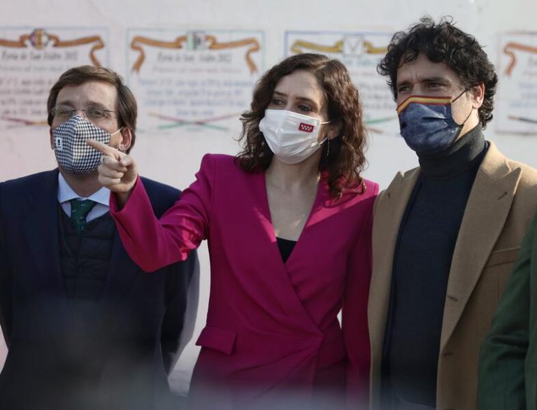 Almeida dice que PP no critica la estrategia de Madrid por vetar cenas